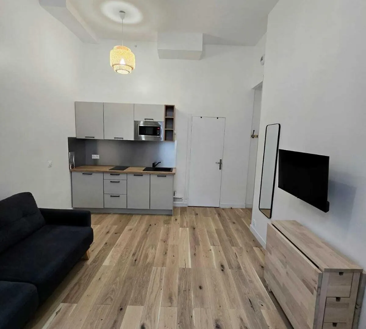 Bonne Nouvelle Apartment *
